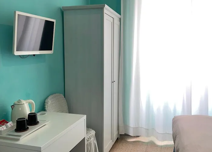 Meret Отель типа "постель и завтрак" Рим